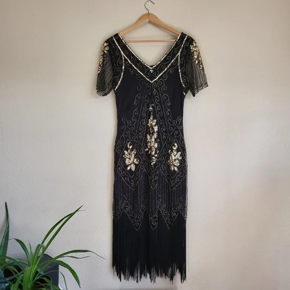 Beaded 20s Fringe Dress in Black & Gold - Picture 2 of 9